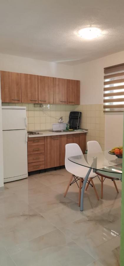 Apartments Mate Baška Voda Екстериор снимка