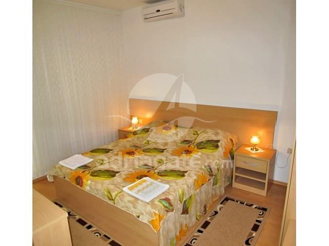 Apartments Mate Baška Voda Стая снимка