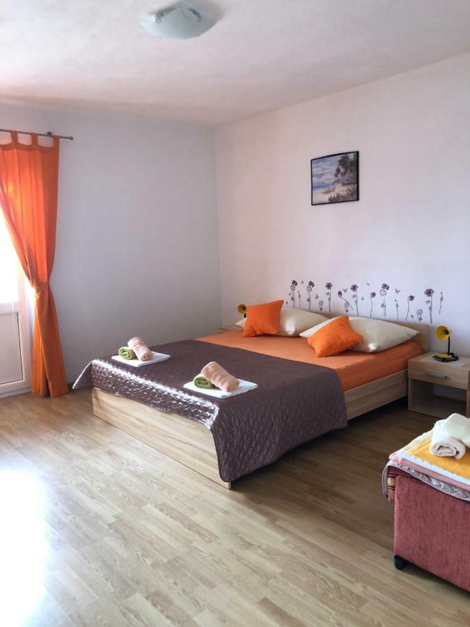 Apartments Mate Baška Voda Екстериор снимка